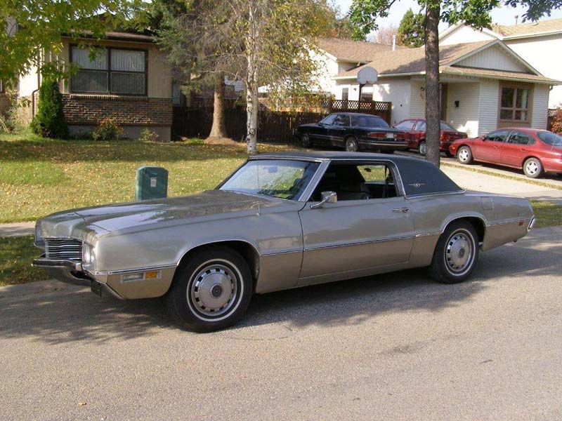 Darlene's 1971 Thunderbird